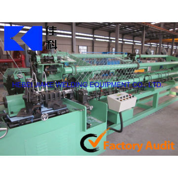 hot galvanized 2"chain link fence/cyclone wire mesh making machine(manufacture)